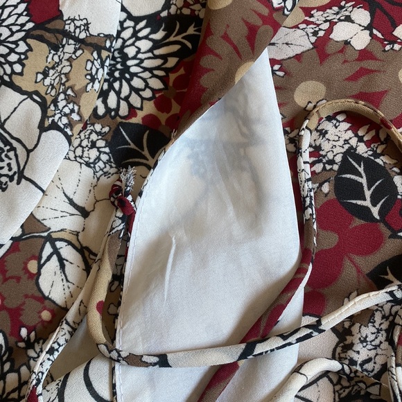 VINTAGE SILKY FLORAL PRINT RED CREAM CROPPED WRAP BLOUSE S-M - Picture 3 of 6